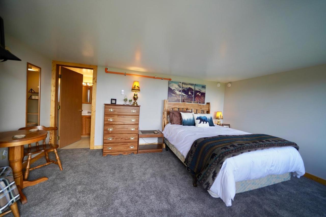 Flat Fish Lodge B&B And Event Center Homer Esterno foto