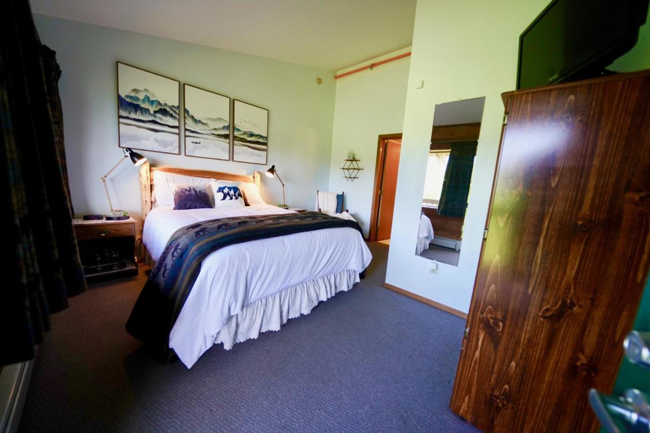 Flat Fish Lodge B&B And Event Center Homer Esterno foto