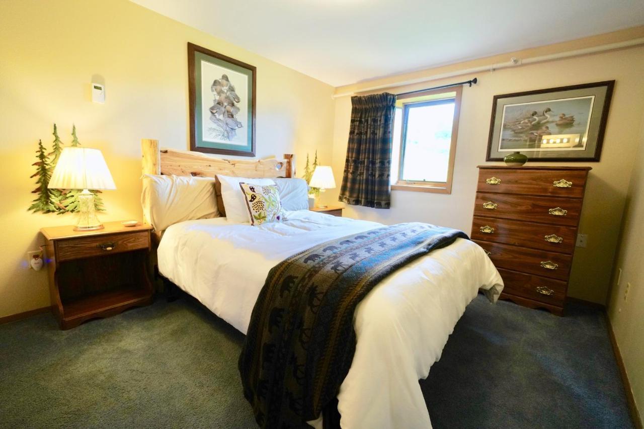 Flat Fish Lodge B&B And Event Center Homer Esterno foto